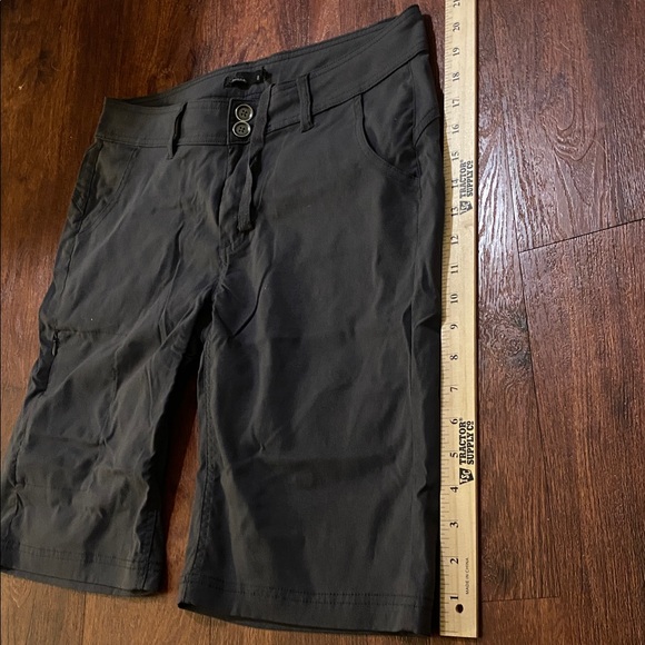 Prana Blue Gray Hiking Everyday Shorts Size 8 - Picture 10 of 10